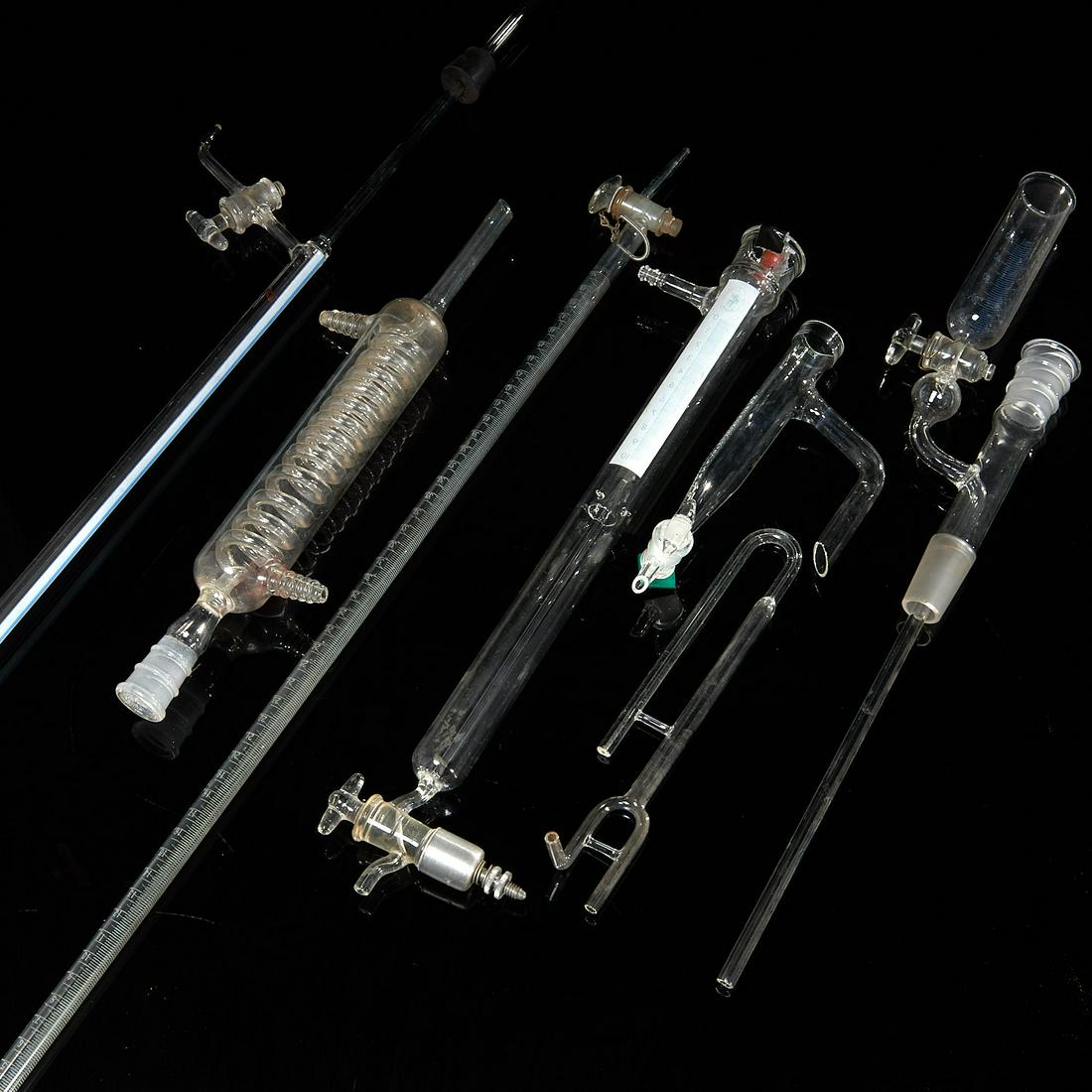 Collection antique and vintage glass labware: Collection antique and vintage glass labware, 19th/20th c., (7) pieces, assorted titration and drip devices, various makers, Pyrex, Manostat, etc., 7.5"h x 3.5"w x 2.5"l (smallest), 30"h x 1"w x 2"l (