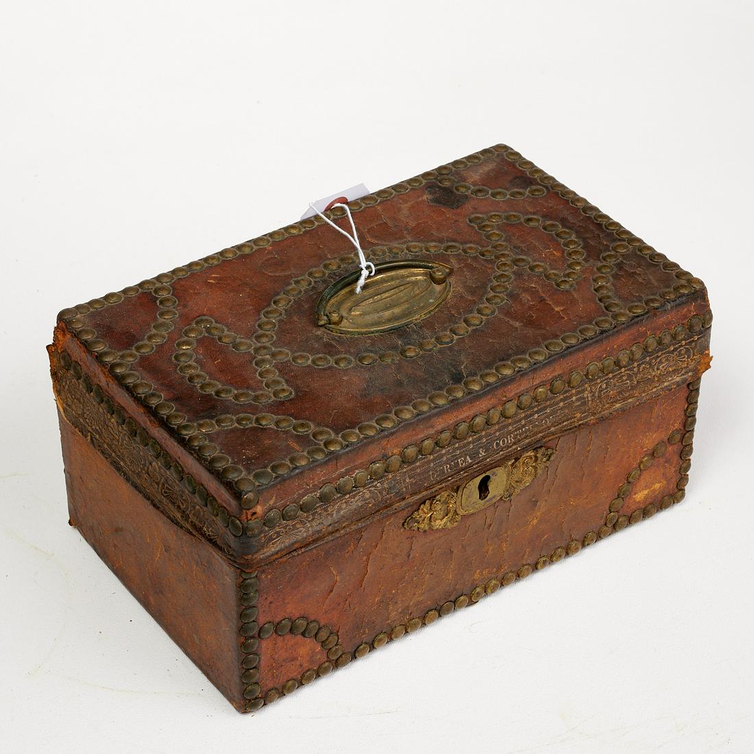 Duryea & Cortelyou tacked leather box (1 of 6)