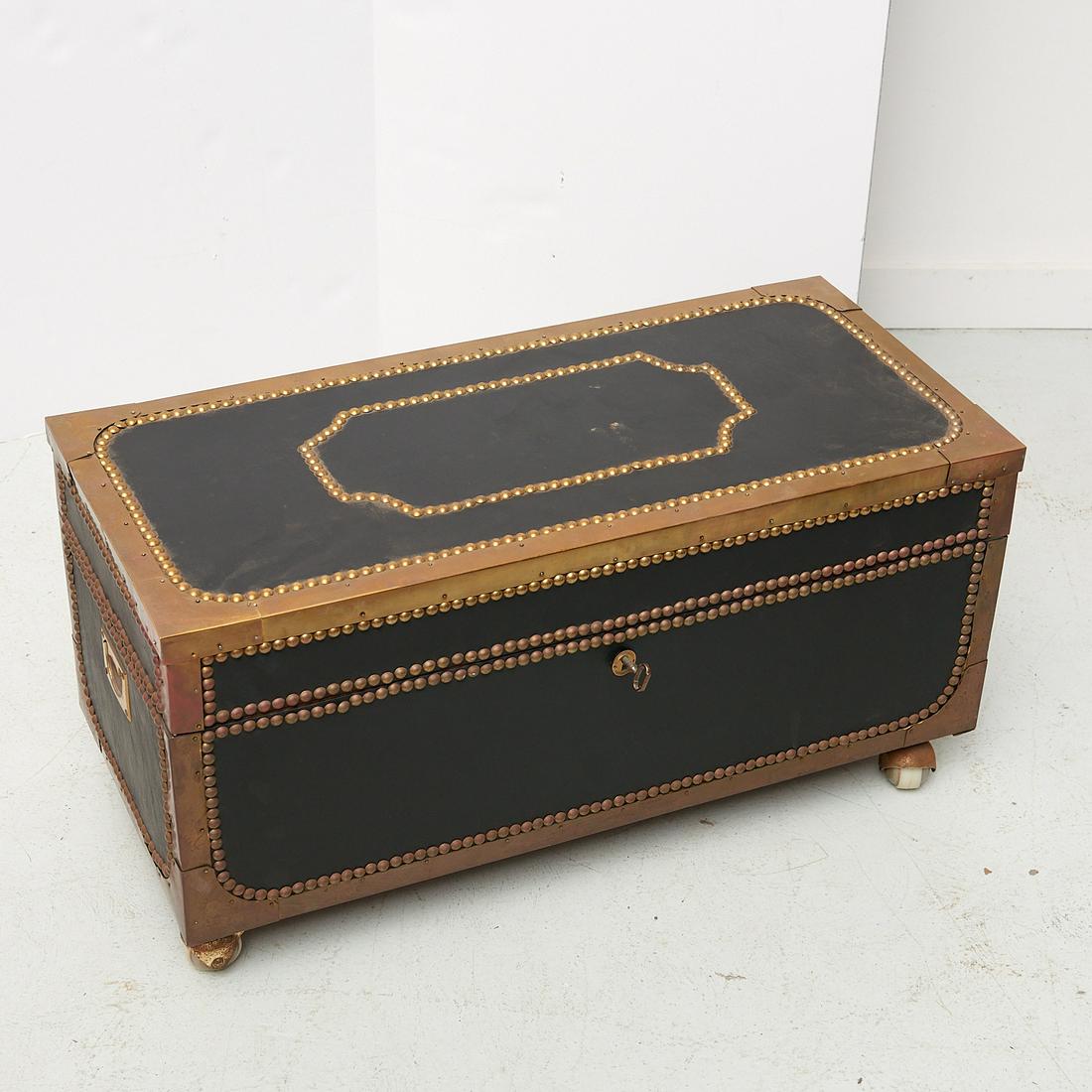 Campaign style tacked leather trunk (1 of 3)