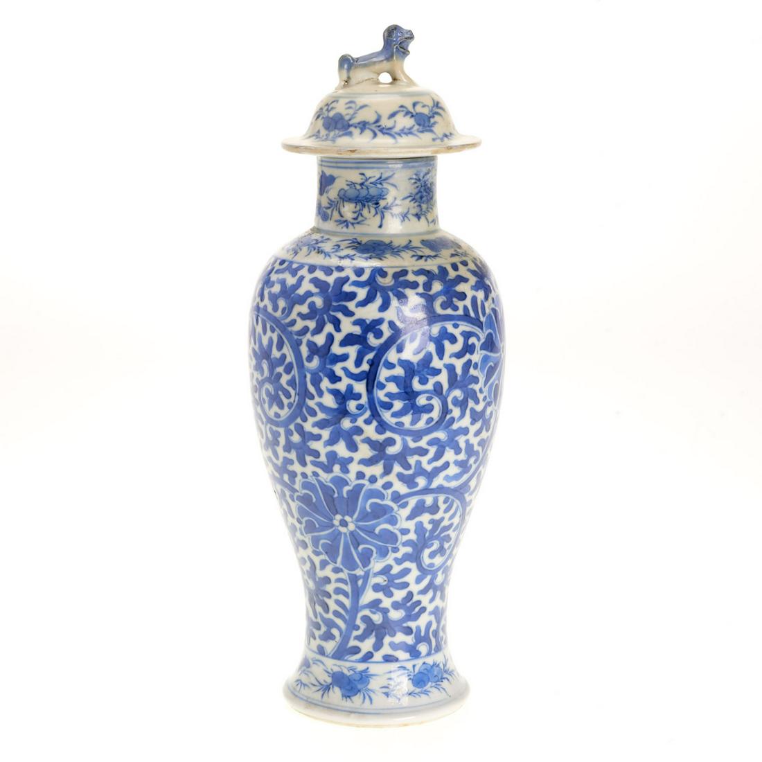 Chinese blue and white porcelain covered jar (1 of 9)