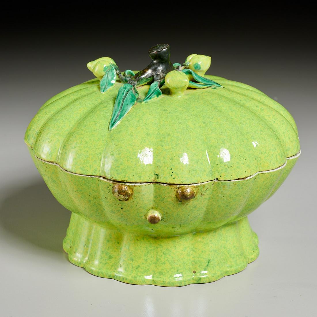 Chinese Export gourd-form lidded container (1 of 4)