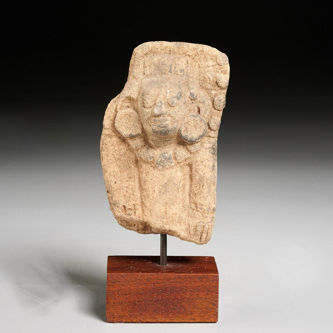 Pre-Columbian Mayan terracotta figure (1 of 4)