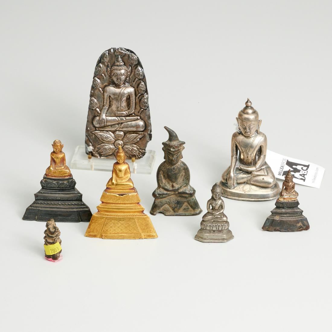 Collection antique Thai miniature Buddhist figures (1 of 6)
