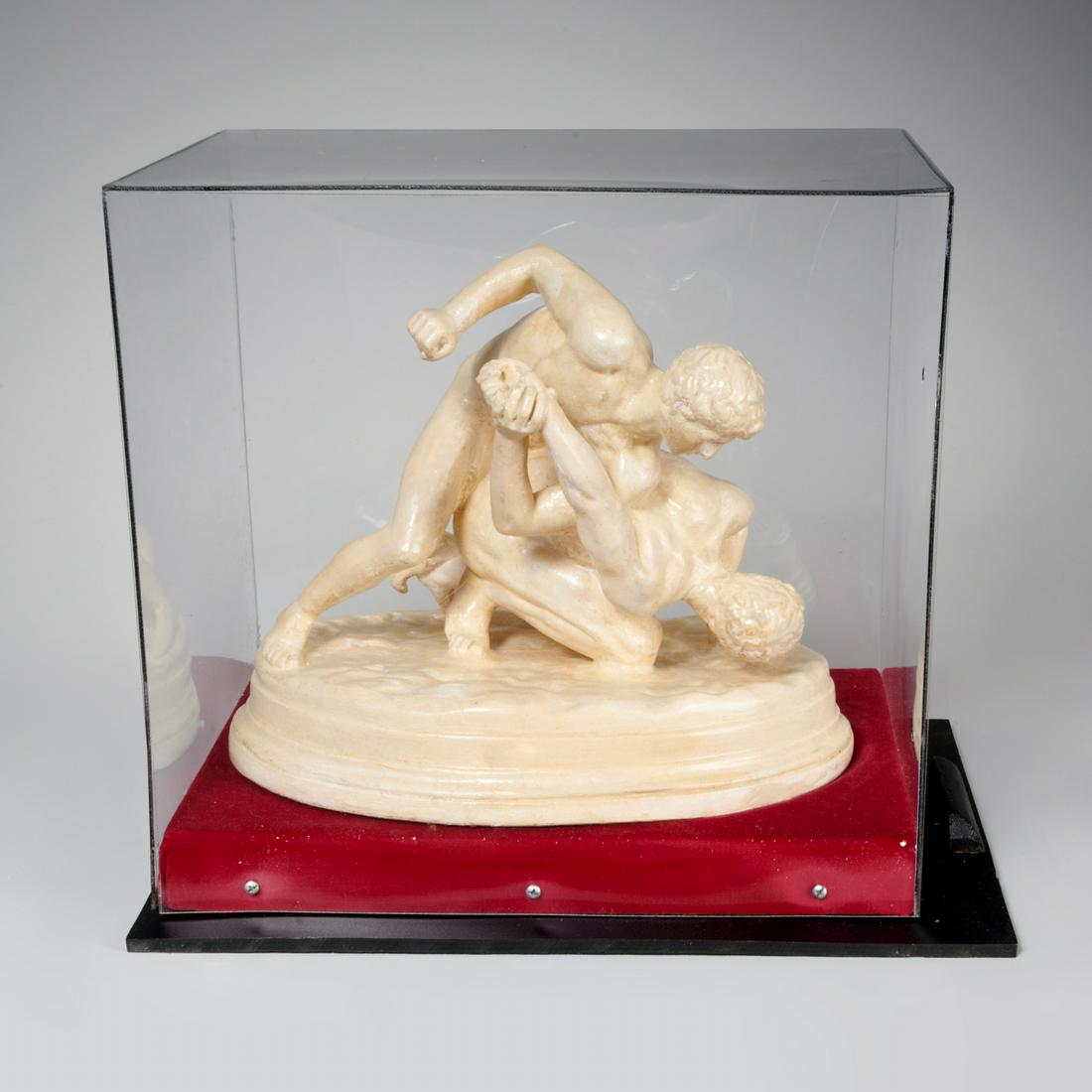 Ancient Greek wrestlers statue, reproduction (1 of 5)