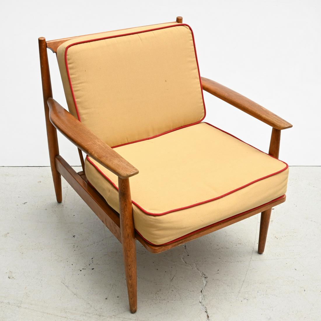 Scandanavian modern style teak lounge chair (1 of 4)