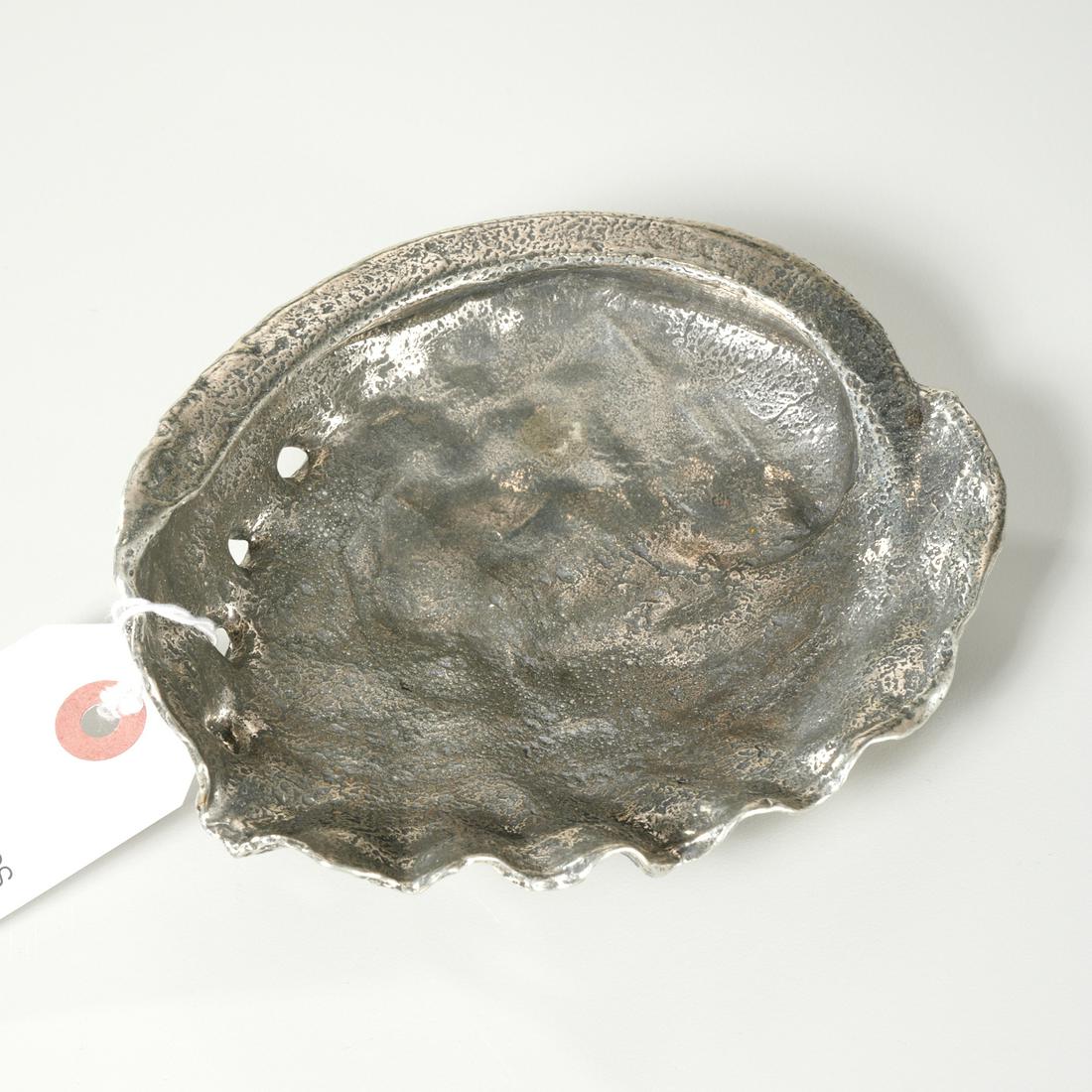 Arthur Court style abalone shell bowl: Arthur Court style abalone shell bowl, 20th/21st c., unmarked, 2"h x 6"w x 5"d