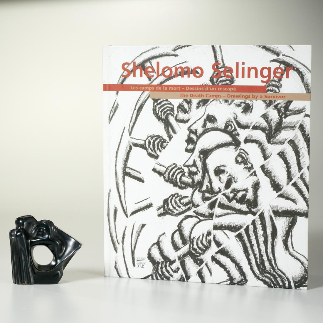 Shelomo Selinger, bronze statue and signed book (1 of 7)