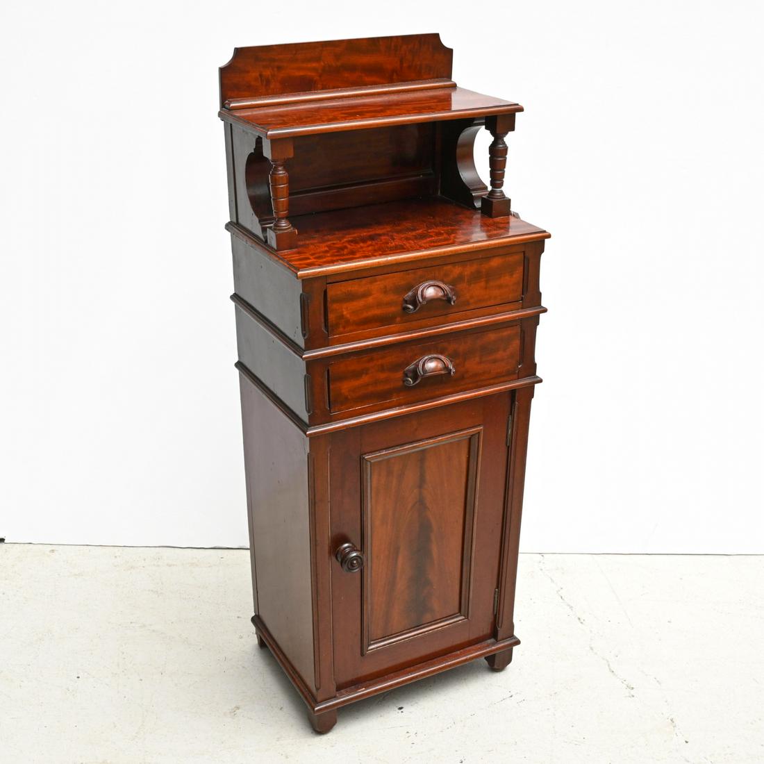 Victorian mahogany wash stand or side cabinet (1 of 6)