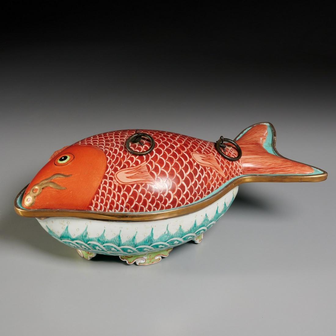 Chinese porcelain 3-part carp warming dish (1 of 6)