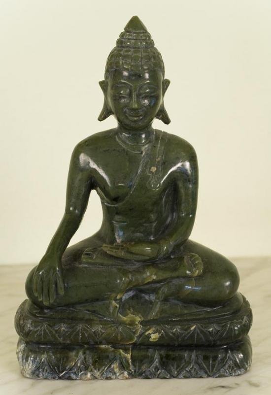 Antique Chinese green jade Buddha Shakyamuni: Antique Chinese green jade Buddha Shakyamuni, Qing Dynasty, modeled in a seated pose on double lotus base, 6.5"h x 4.25"w x 2.25"d (total) Provenance: The Doris Duke Charitable Foundation