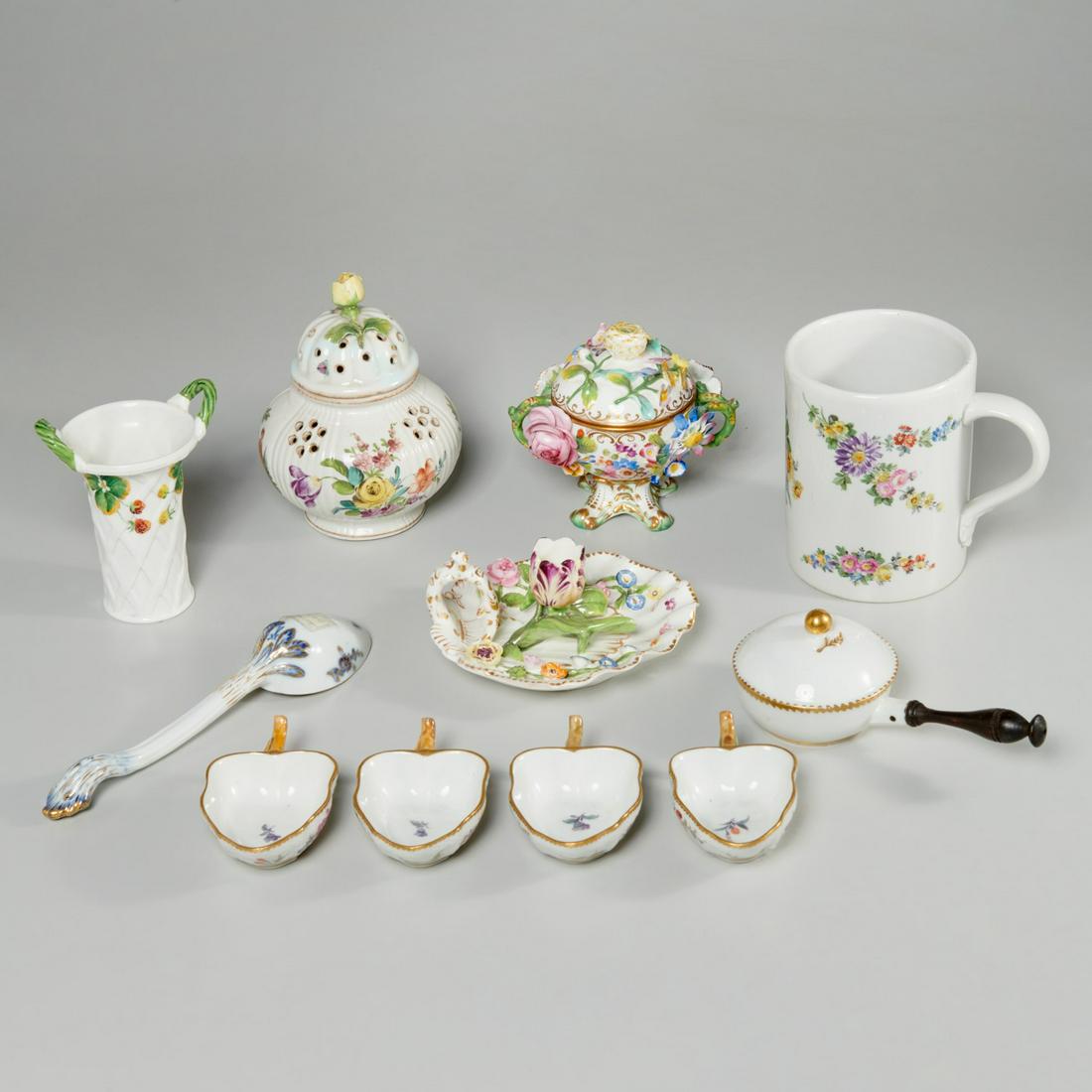 Group Meissen style painted and gilt porcelains: Group Meissen style painted and gilt porcelains, 18th/19th c. (some poss. later), incl. a floral painted mug, tulip chamberstick with applied florals (poss. 18th c.), marked "GD", potpourri with yello
