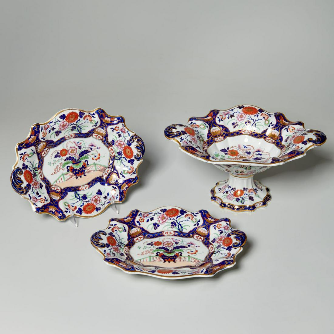 Hicks, Meigh, & Johnson Imari ironstone group: Hicks, Meigh, & Johnson Imari ironstone group, First half 19th c., English, incl. a compote and pair matching serving dishes, blue underglaze maker's mark to underside of serving dishes, 6.25"h x 13"w