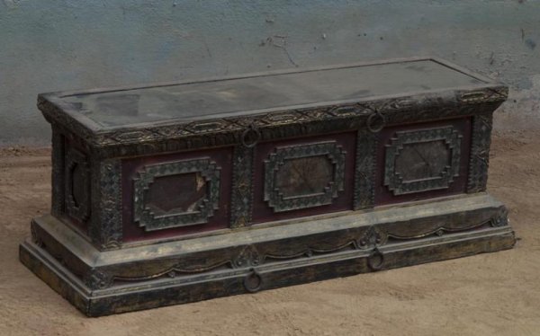 Antique Burmese lacquered and mirror inlaid pedest: Antique Burmese lacquered and mirror inlaid pedestal, 19th century, 11.5"h x 30.5"l x 9.5"d Provenance: Doris Duke's Southeast Asian Art Collection