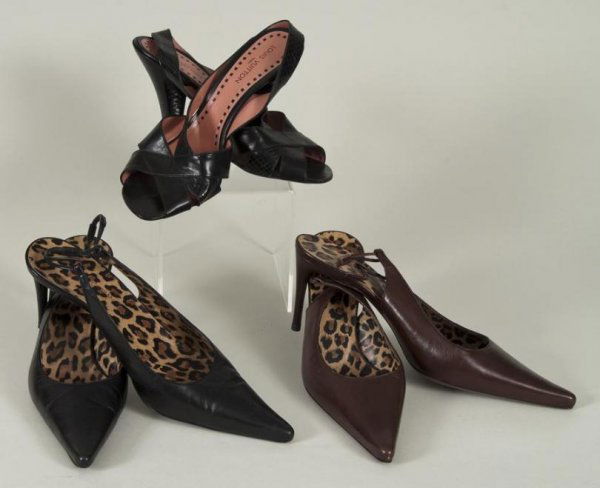 Group Vuitton and Dolce & Gabbana shoes: Group Vuitton and Dolce & Gabbana shoes, Circa 1990s, including: (1) pair Louis Vuitton black leather and snakeskin sandals, size 40; (1) pair D & G brown heels, size 39; (1) pair D & G black heels, s