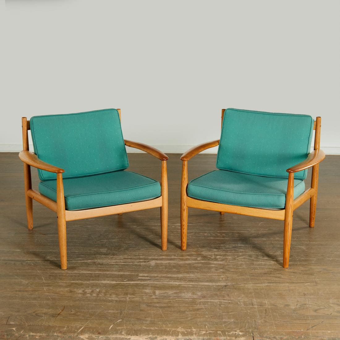 Greta Jalk, pair model 118 oak lounge chairs (1 of 7)
