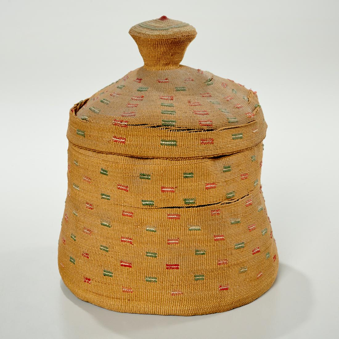 Rare Aluetian twined lidded basket (1 of 7)