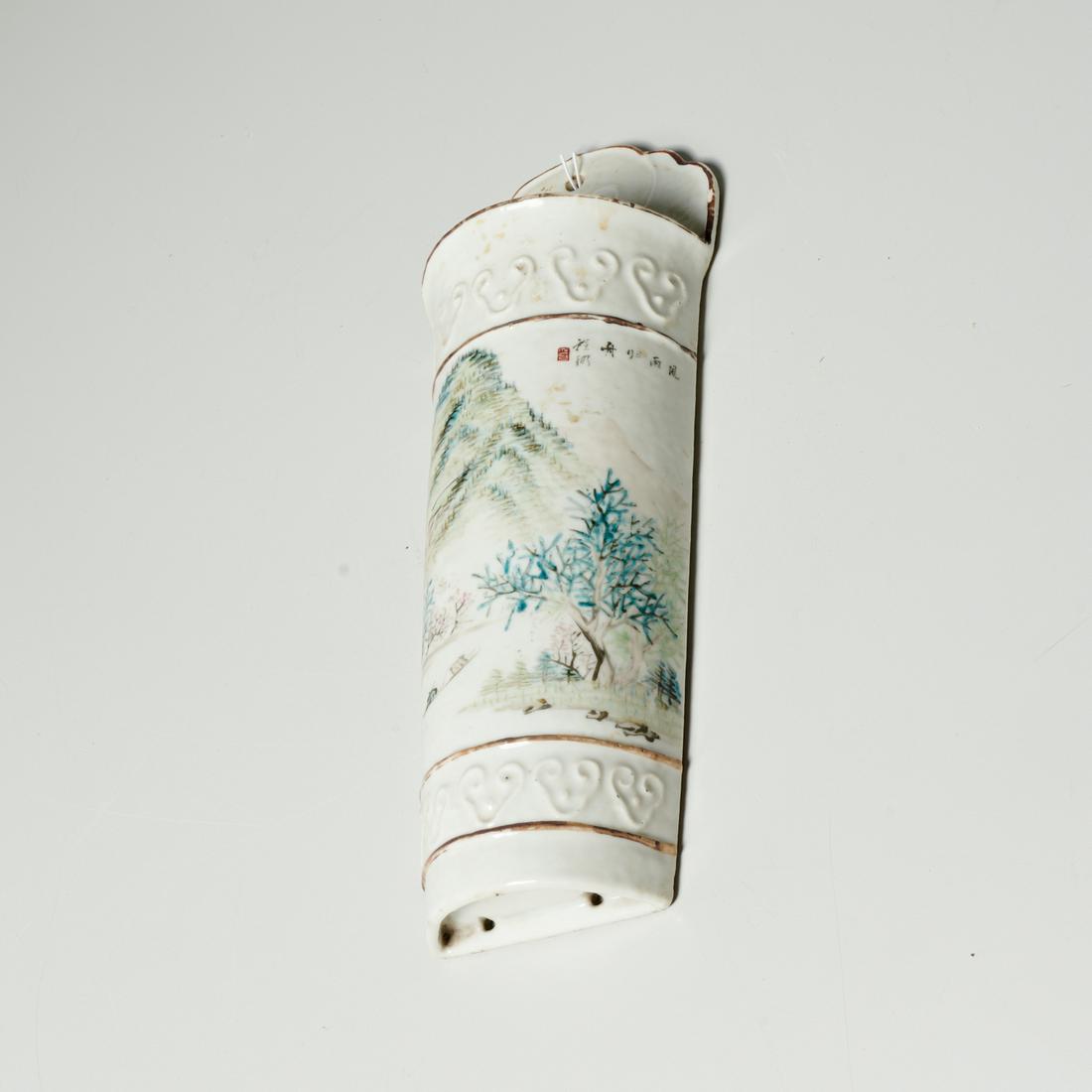 Chinese famille vert porcelain wall pocket (1 of 6)