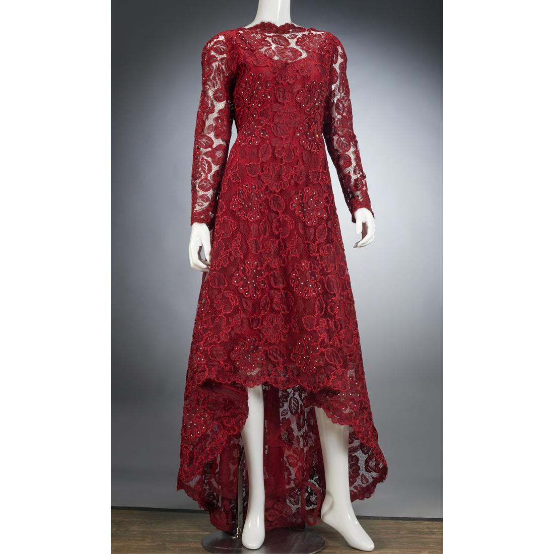 Arnold Scaasi red lace gown (1 of 6)