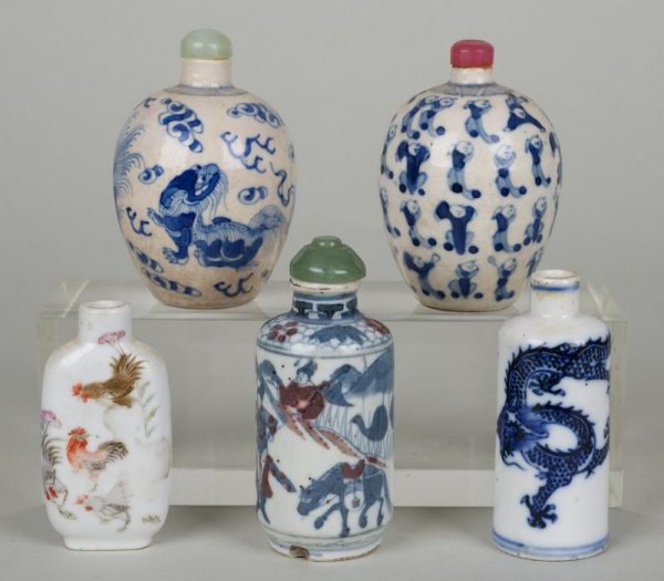 (5) Chinese porcelain snuff bottles from the Knight: (5) Chinese porcelain snuff bottles from the Knight Coll., 19th/20th century, largest: 3.5"h Provenance: TheTristan Paul Knight Collection - Sold Parke-Bernet Galleries Dec. 17, 1970