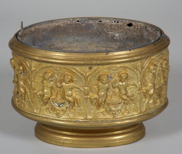 Napoleon III grass jardiniere with zinc liner: Napoleon III grass jardiniere with zinc liner, 19th century, 9"h x 12.5"l Provenance: The Estate of Sir Edwin Manton, NY