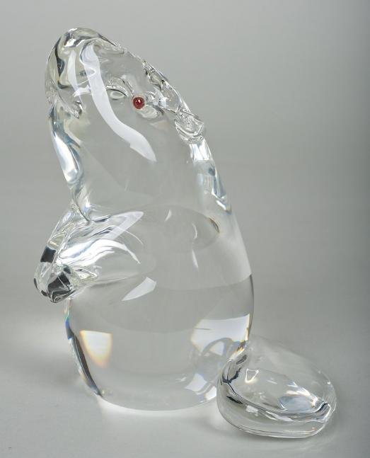 Large Steuben crystal beaver with garnet eyes: Large Steuben crystal beaver with garnet eyes, 20th century, 6.5"h
