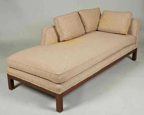 Modernist chaise longue manner of Edward Wormley: Modernist chaise longue manner of Edward Wormley, 20th century, 26"h x 72"l x 33"d
