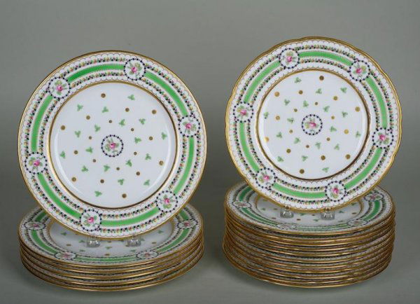 Copeland Spode porcelain part dinnerware service: Copeland Spode porcelain part dinnerware service, Early 20th century, approx. (18) pieces, dinner plates: 10.25" dia.