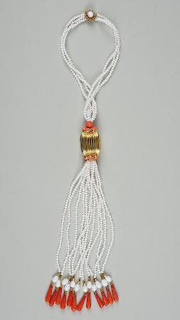 William De Lillo coral/shell type beaded necklace: William De Lillo coral/shell type beaded necklace, 20th century, 18"l