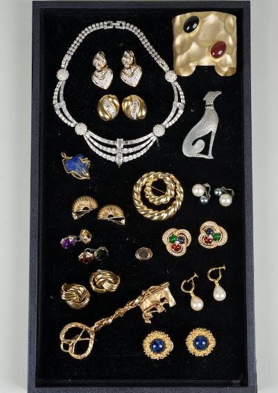 Group vintage costume jewelry, incl. Boucher, Cin: Group vintage costume jewelry, incl. Boucher, Ciner, etc., 20th century, incl. Erwin Pearl key brooch