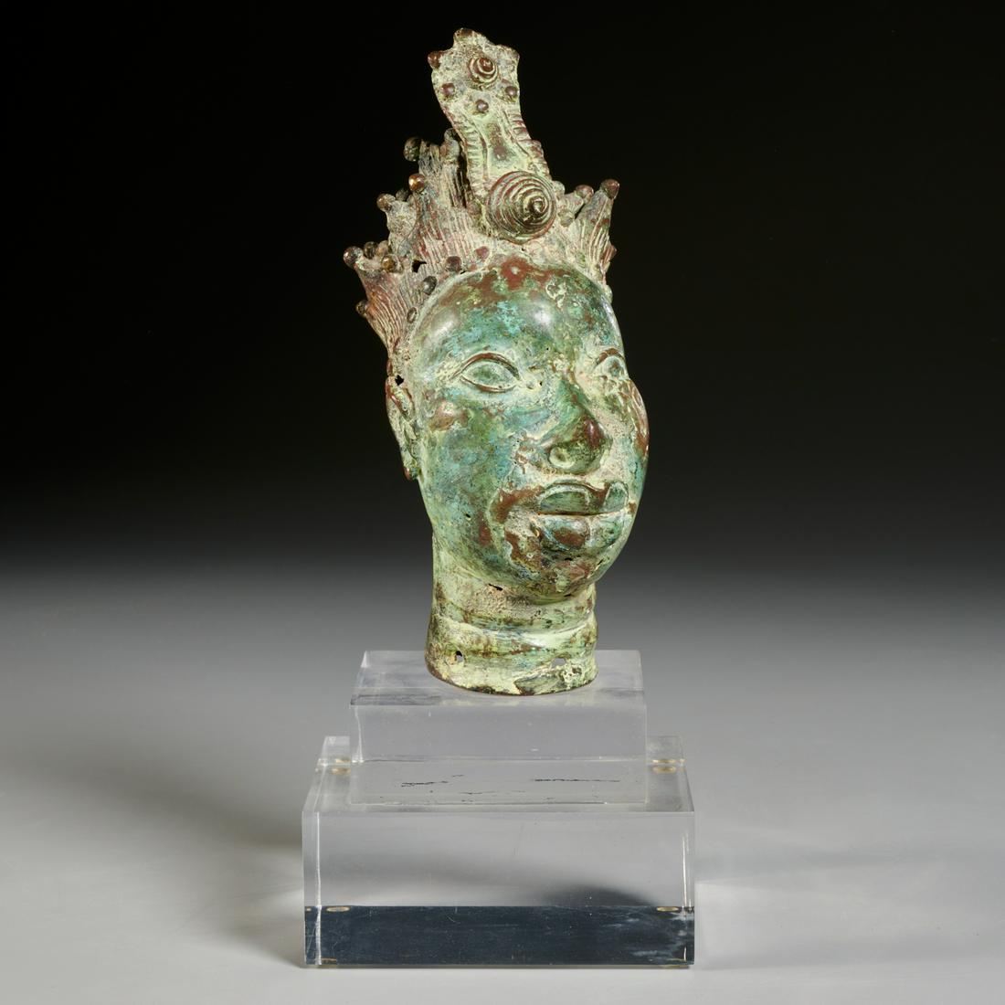 Ife Culture style bronze bust (1 of 5)