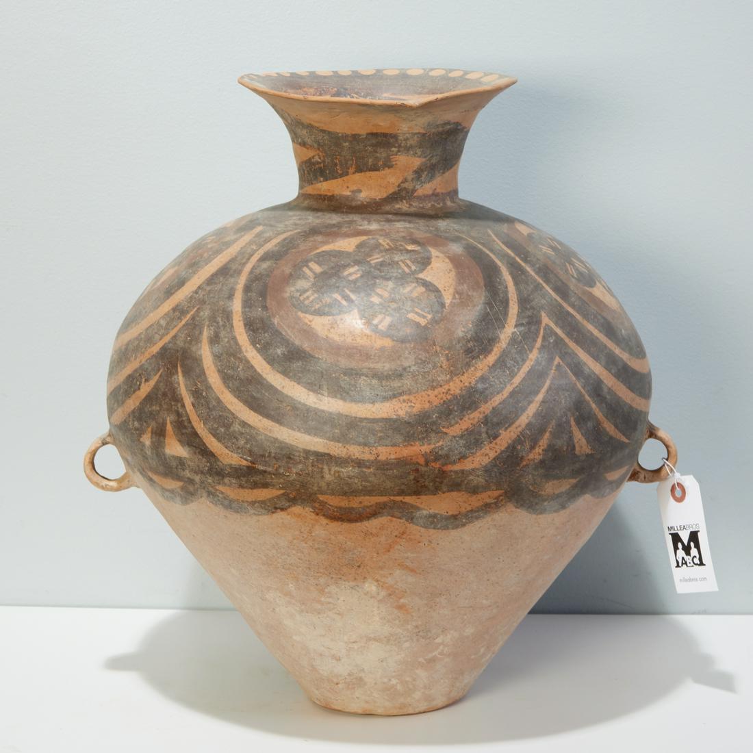 Large Chinese Neolithic style pottery vessel (1 of 4)