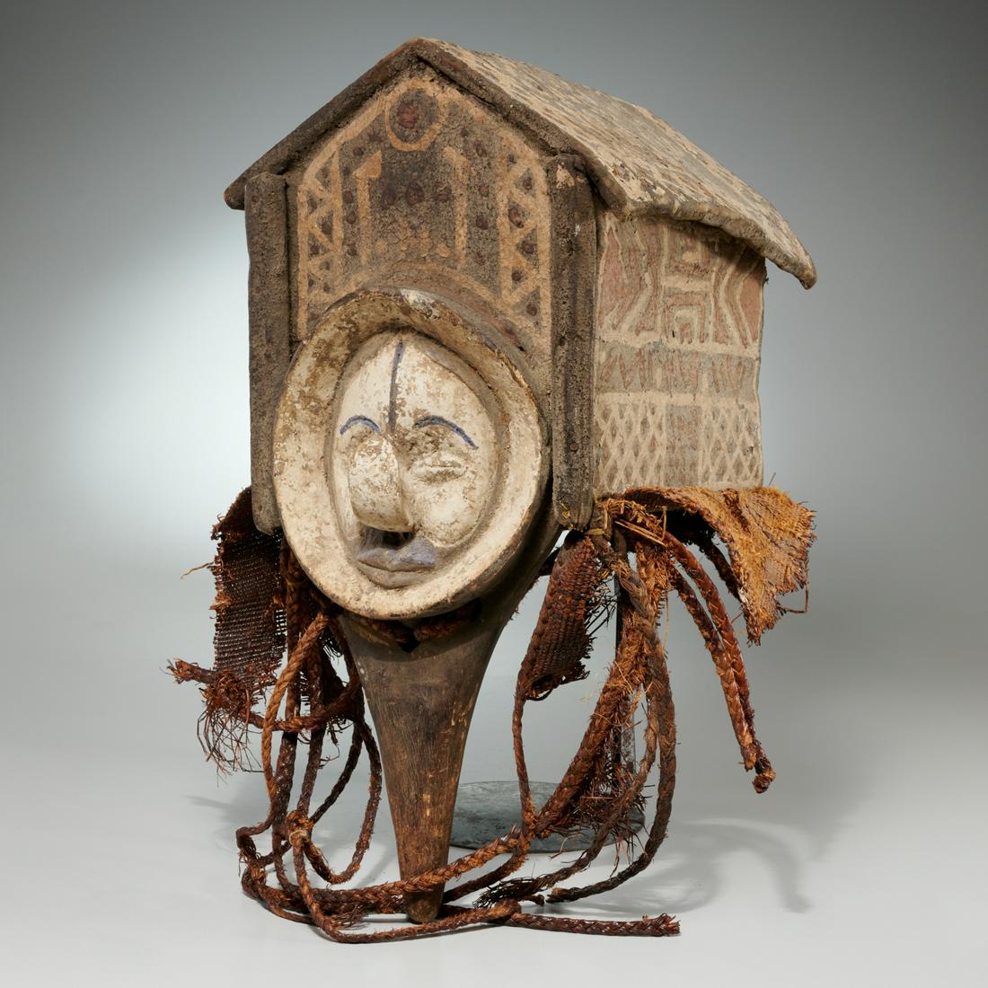 Yaka Peoples, Kholuka helmet mask (1 of 5)