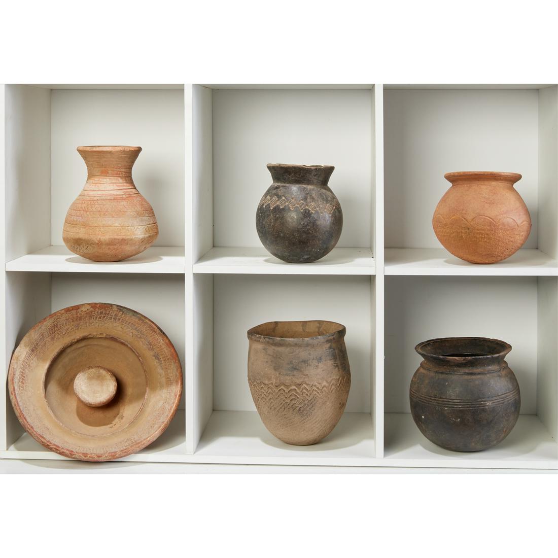 Burkina Faso, group (6) clay pots: Burkina Faso, group (6) clay pots, Incl. Lobi Peoples and Bozo-Somono Peoples, etc., 11"dia (largest), 5.5"h x 6"w (smallest) Provenance: Estate of Distinguished Professor Philip Gould, NYC Notes/Lite