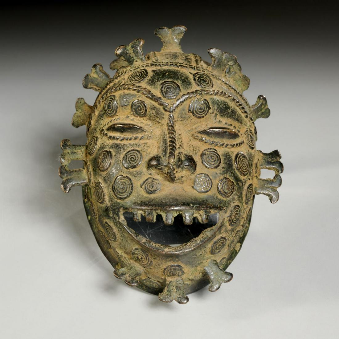 Baule or Gan Peoples, rare bronze mask (1 of 5)