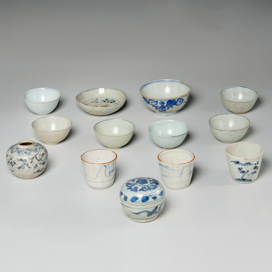Collection Asian blue & white porcelains (1 of 7)