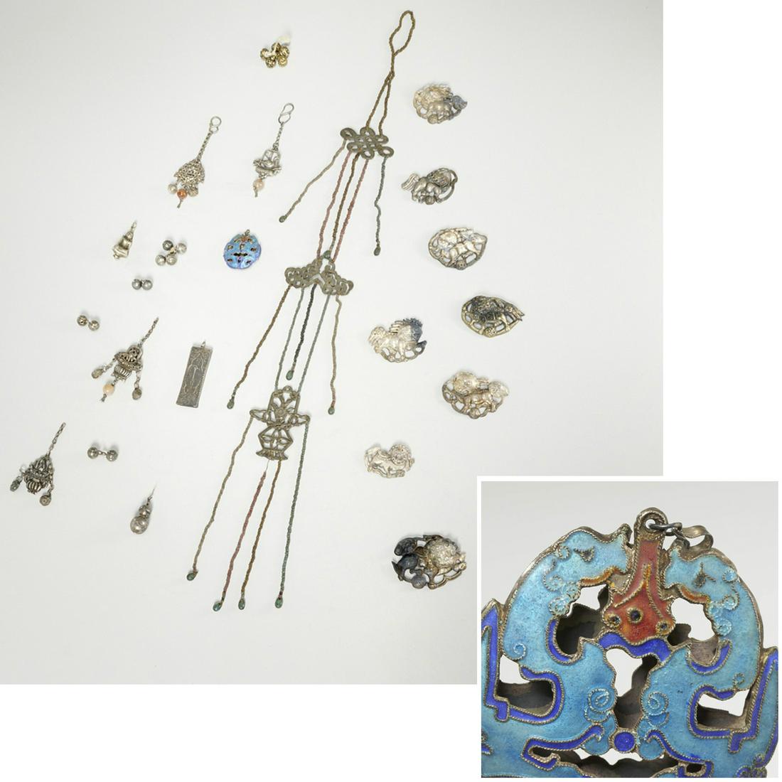 Collection Chinese & Tibetan Buddhist ornaments (1 of 11)