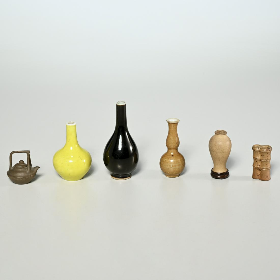 (6) Chinese porcelain & pottery miniatures (1 of 6)