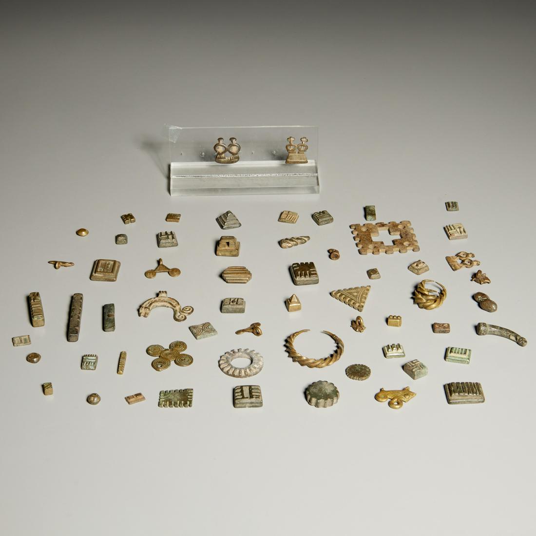 Collection African gold weights, pendants, etc. (1 of 5)