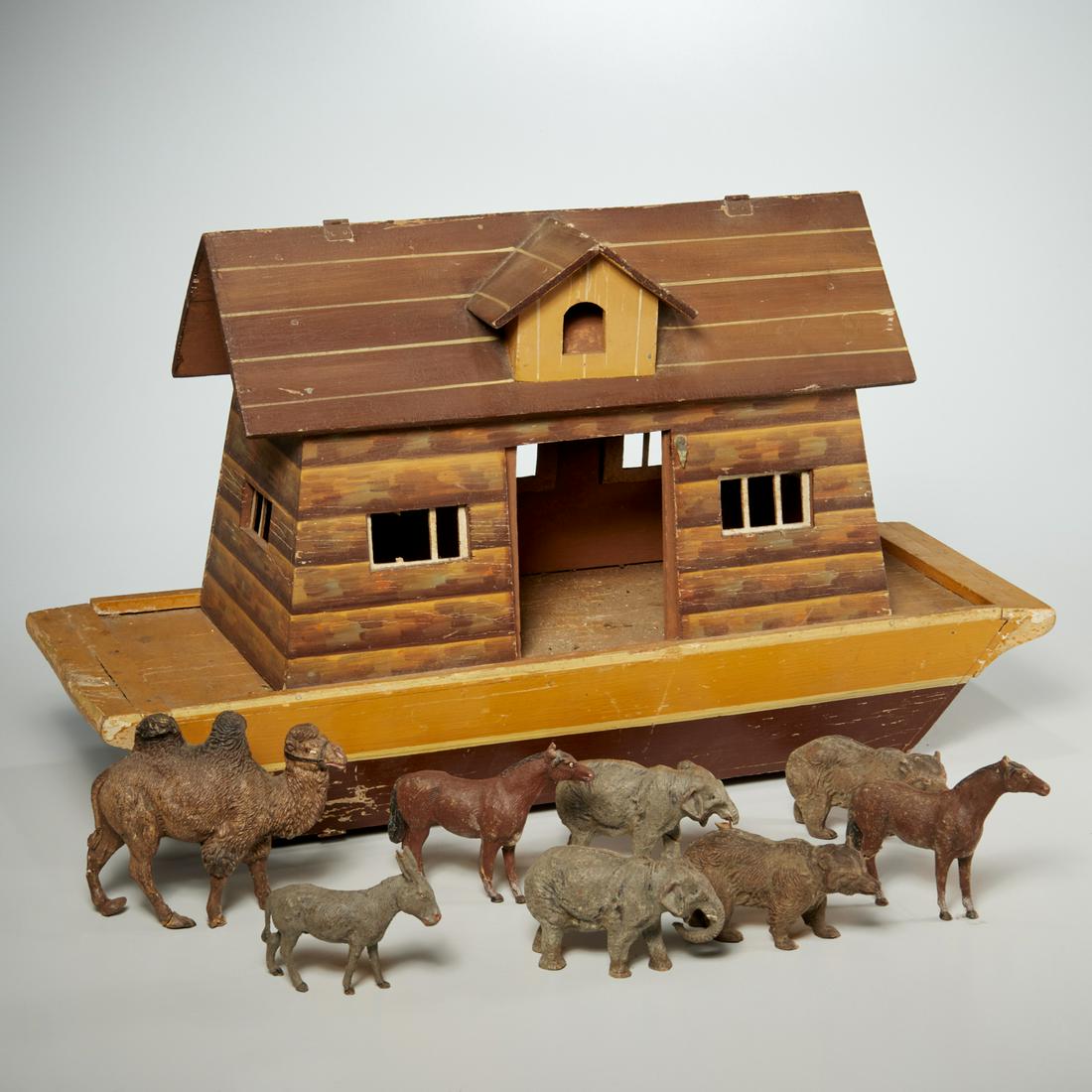 Large vintage wooden Noah's Ark with animals (1 of 5)