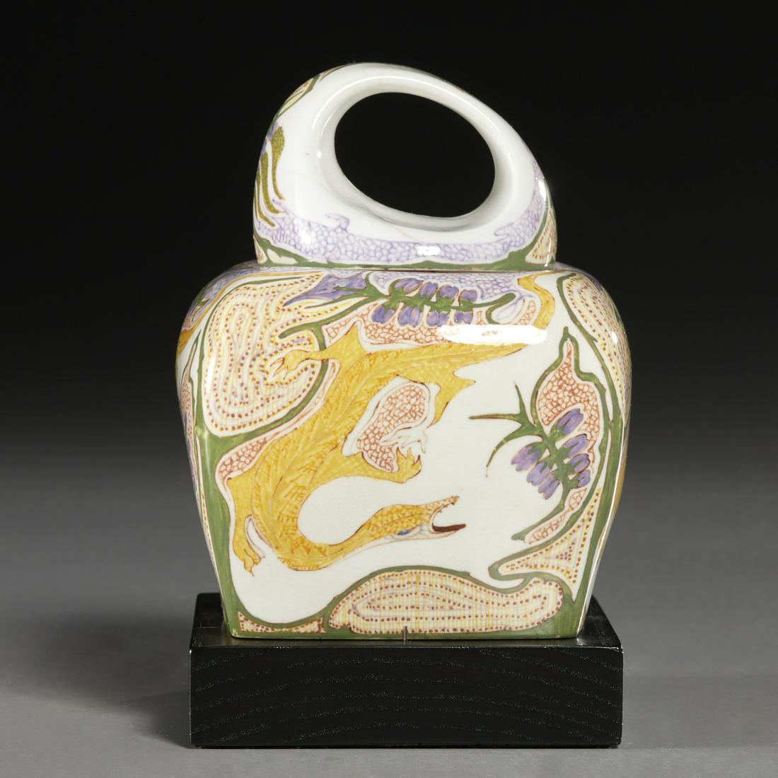 Rozenburg Eggshell Porcelain lidded bonbonniere (1 of 10)