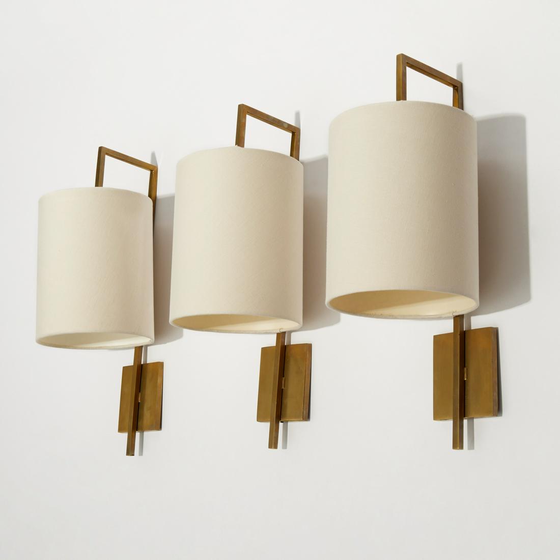 Set (3) Vaughan "Lewes" long arm brass wall lights (1 of 7)