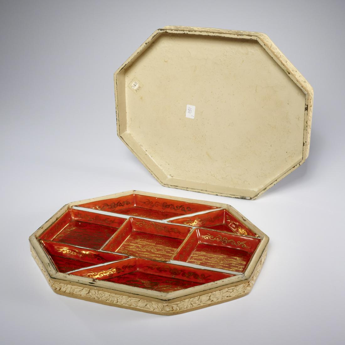 Chinese porcelain condiment set in lacquer case (1 of 7)