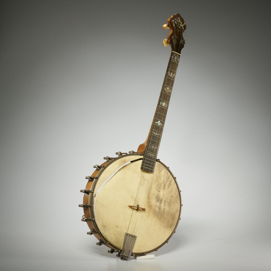 Lyon & Healy Washburn 4-string banjo, c. 1920 (1 of 10)