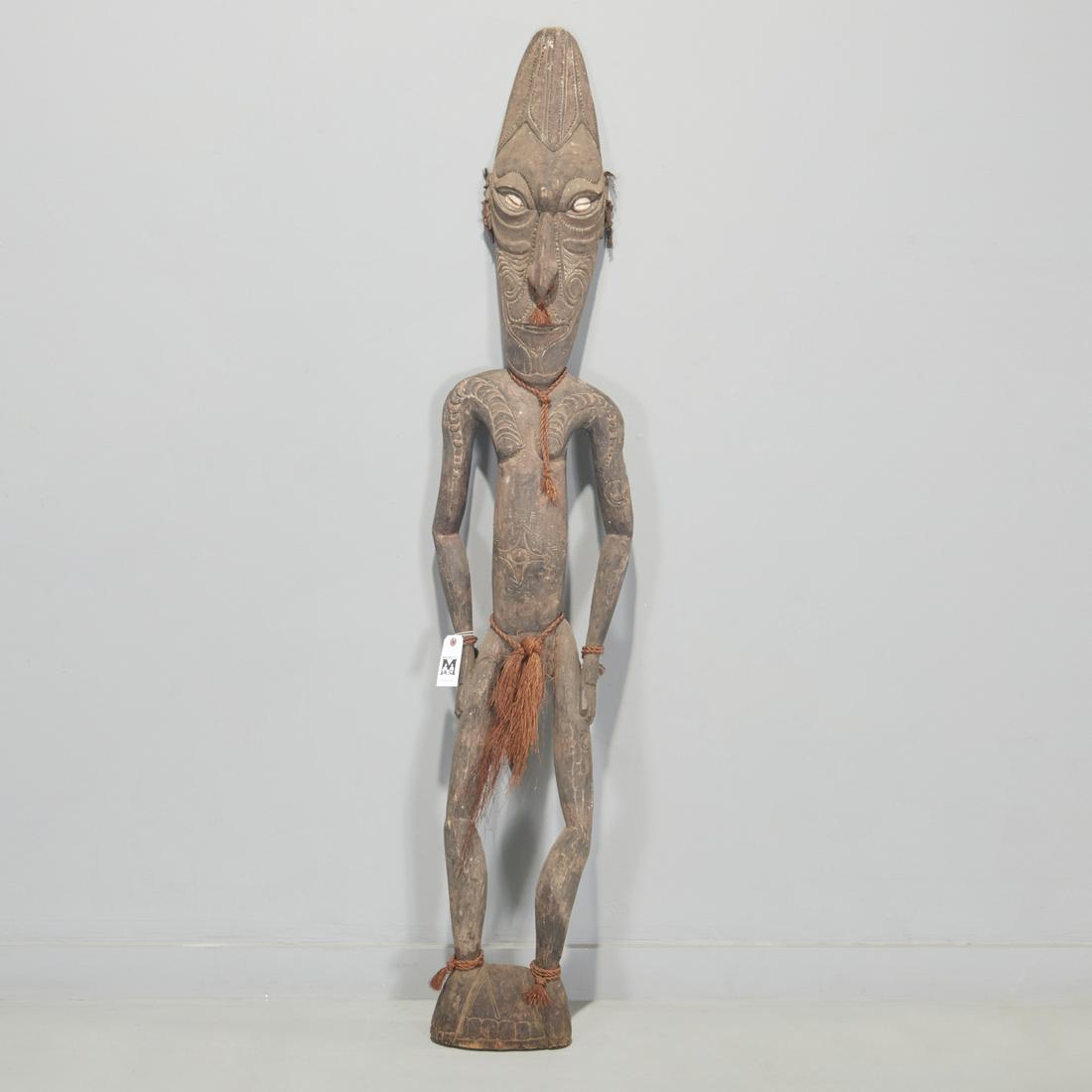 Large New Guinea carved wood ancestor figure (1 of 7)
