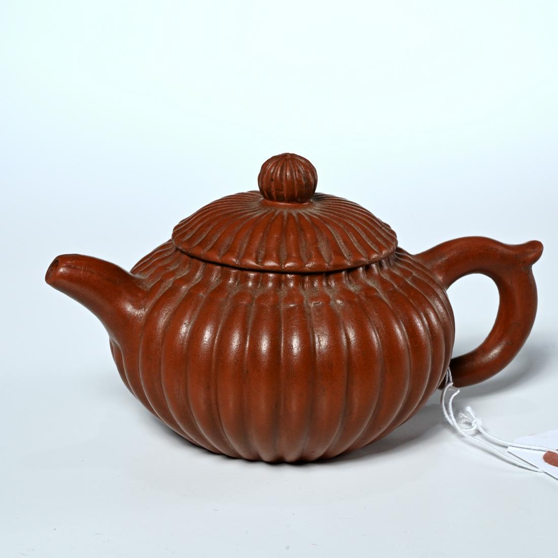 Chinese Yixing teapot, mark of Chen Mingyuan (1 of 5)