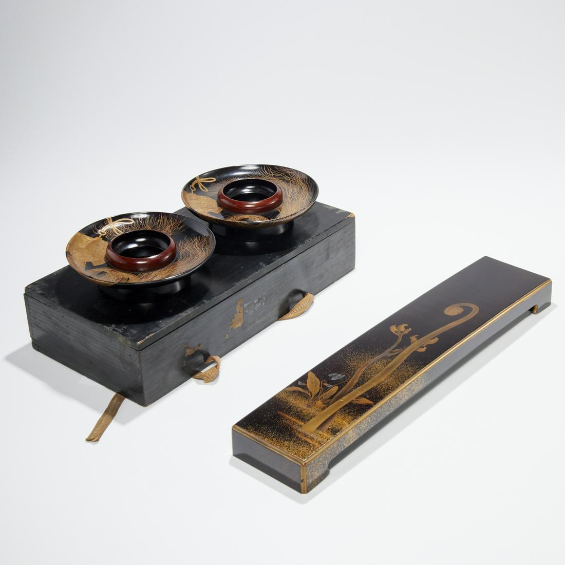 Old Japanese lacquer box and pair stands (1 of 4)