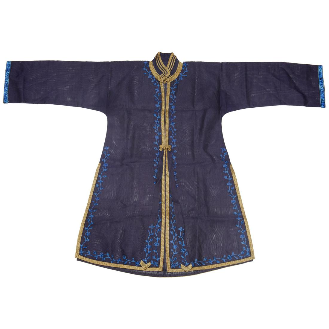Chinese embroidered silk robe (1 of 8)