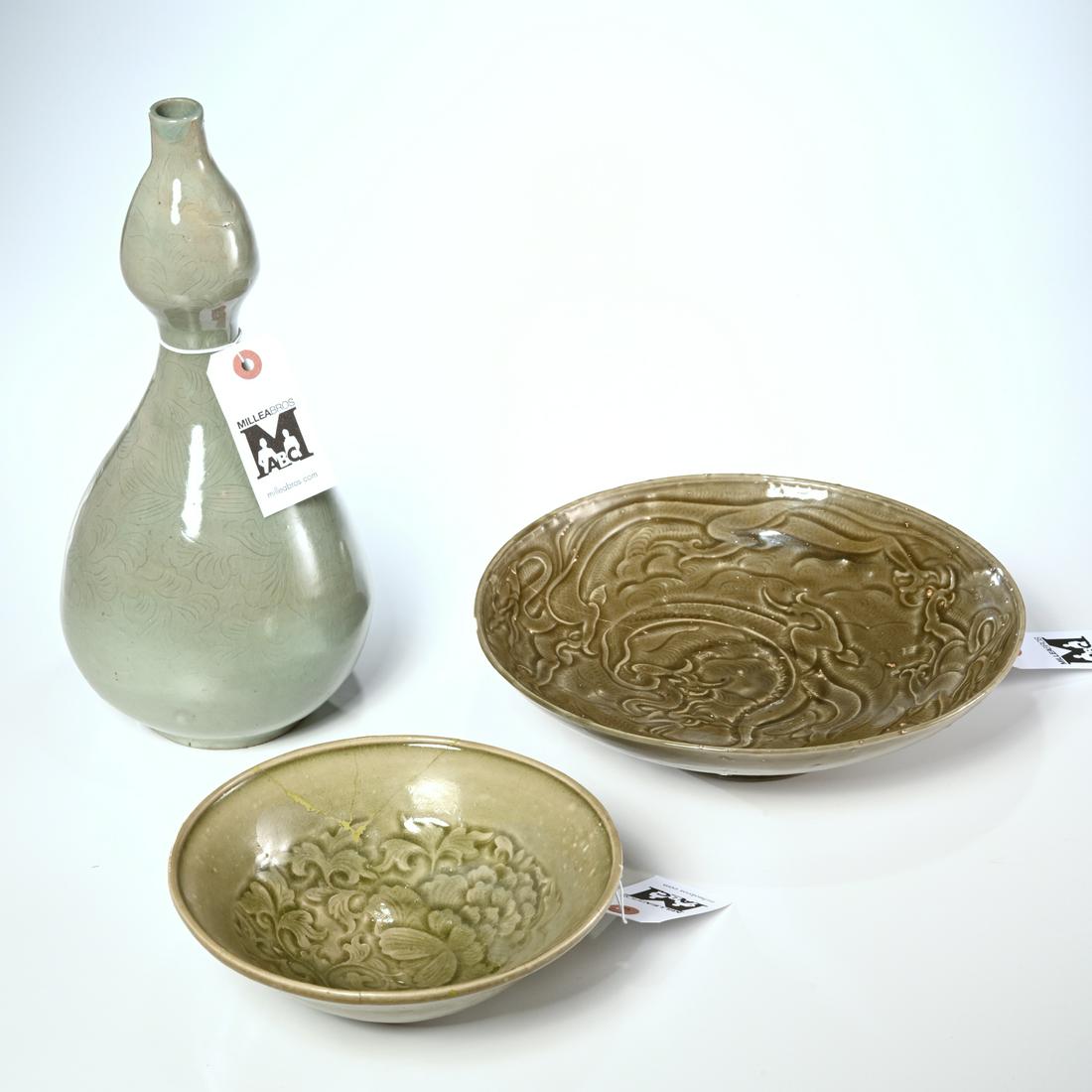 (3) Chinese / Korean celadon glazed ceramics (1 of 7)