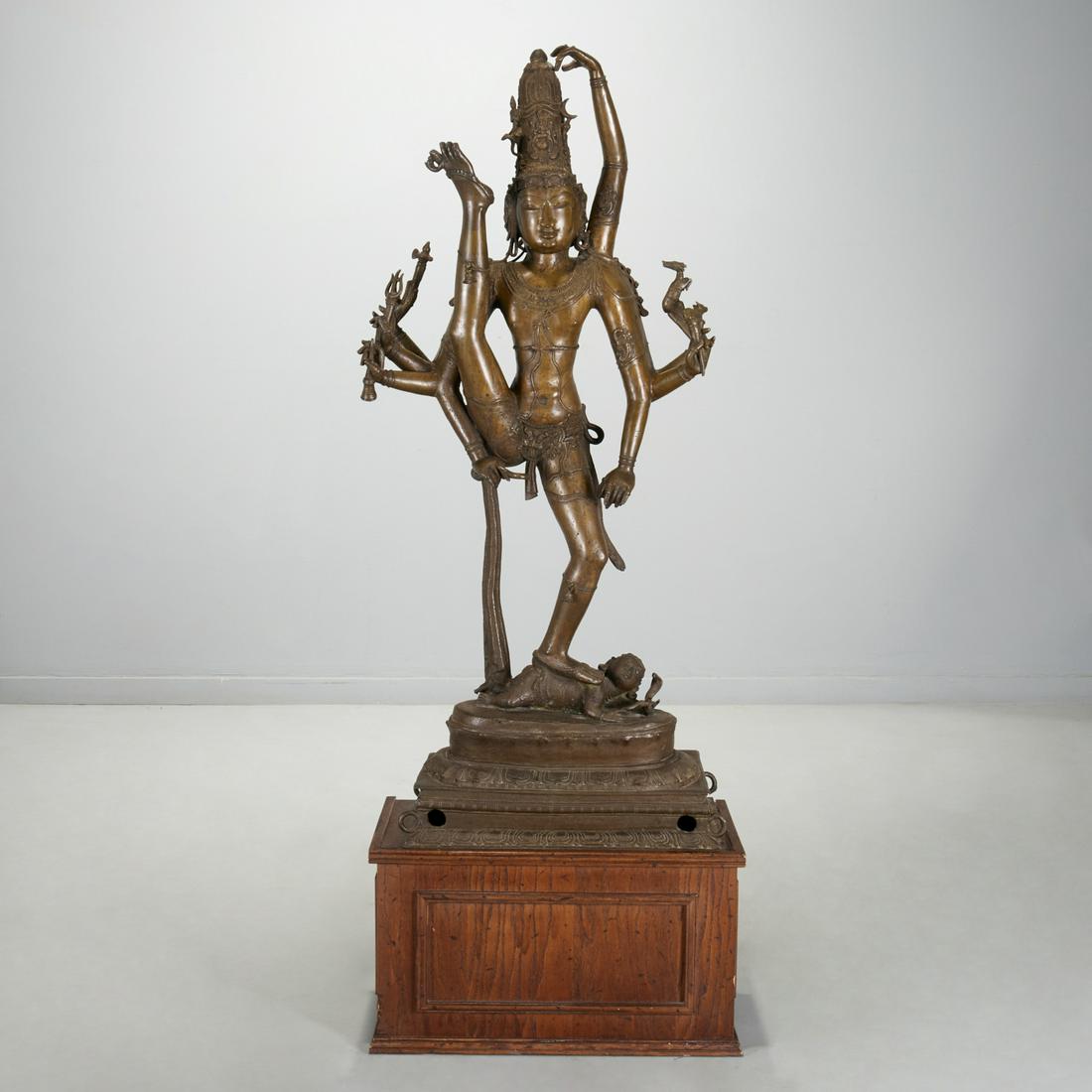 Monumental Indian bronze figure of Shiva (1 of 9)