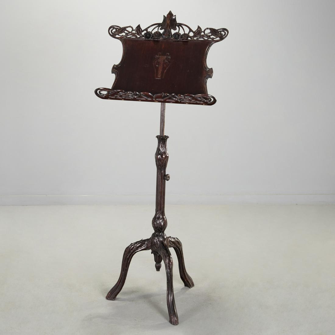 Continental Art Nouveau music stand (1 of 9)